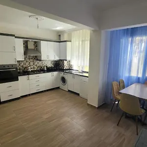 Infinity Oldtown Apartment, Located In City Center Апартаменты